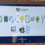 DiscoveryLab-newsign
